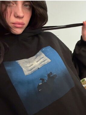 Billie Eilish HIT ME HARD AND SOFT BLACK COVER PULLOVER HOODIE Unisex Medium